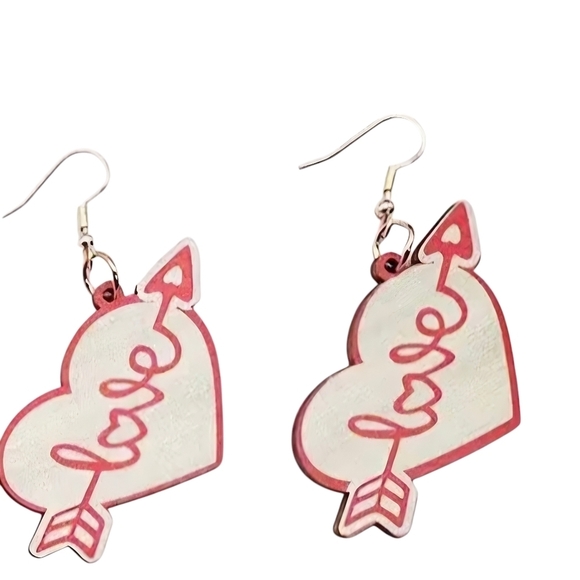 NWT. Vintage Style Pink Heart Drop & Dangle Earrings - Picture 1 of 1